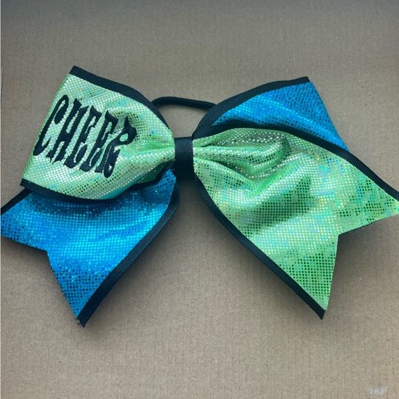 Cheer Bow ⭐️3 for 35🎀 - Picture 1 of 2